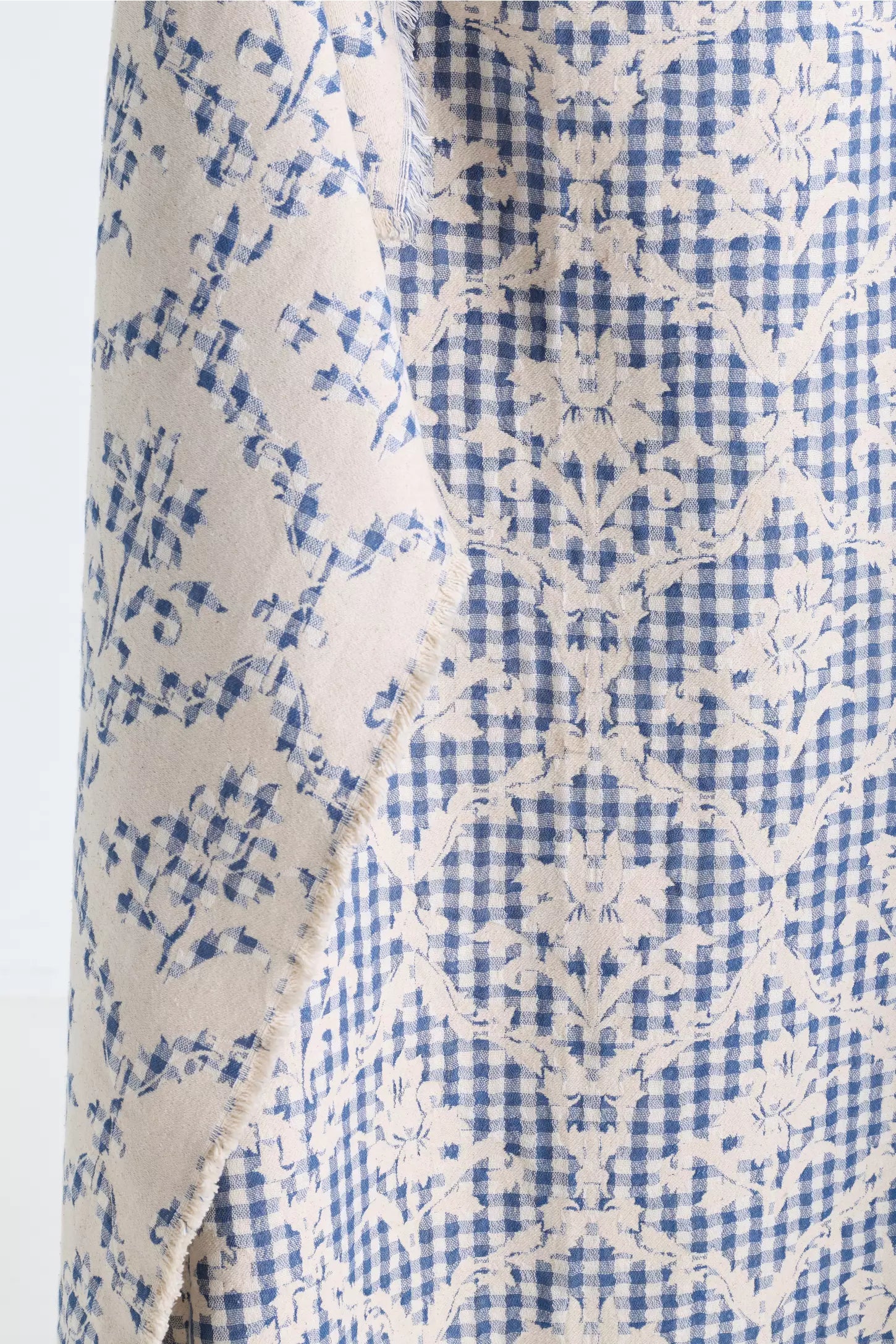 Damask Woven Cotton Throw Blanket - Blue Floral